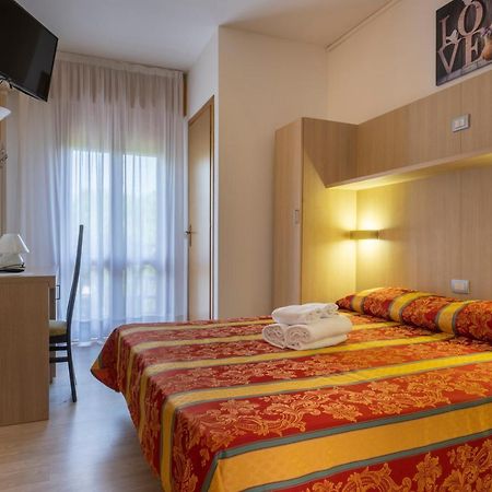 Hotel Ragno Lido di Jesolo Exterior foto